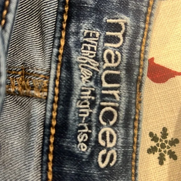 Maurice’s high rise jeans - Picture 2 of 3